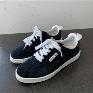 Chanel suede sneakers 36.5